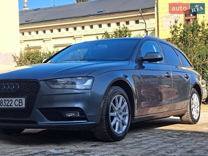 Універсал Audi A4 2012 в Ужгороді