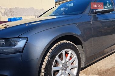 Універсал Audi A4 2012 в Ужгороді