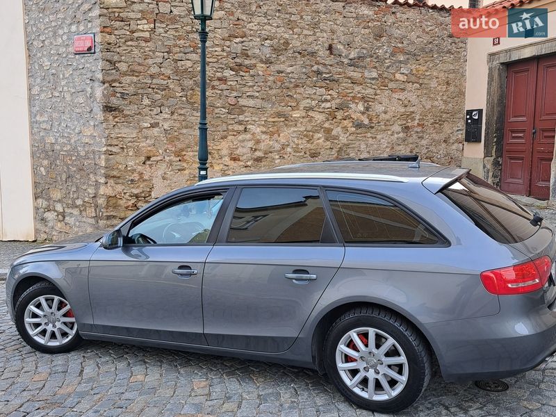 Універсал Audi A4 2012 в Ужгороді