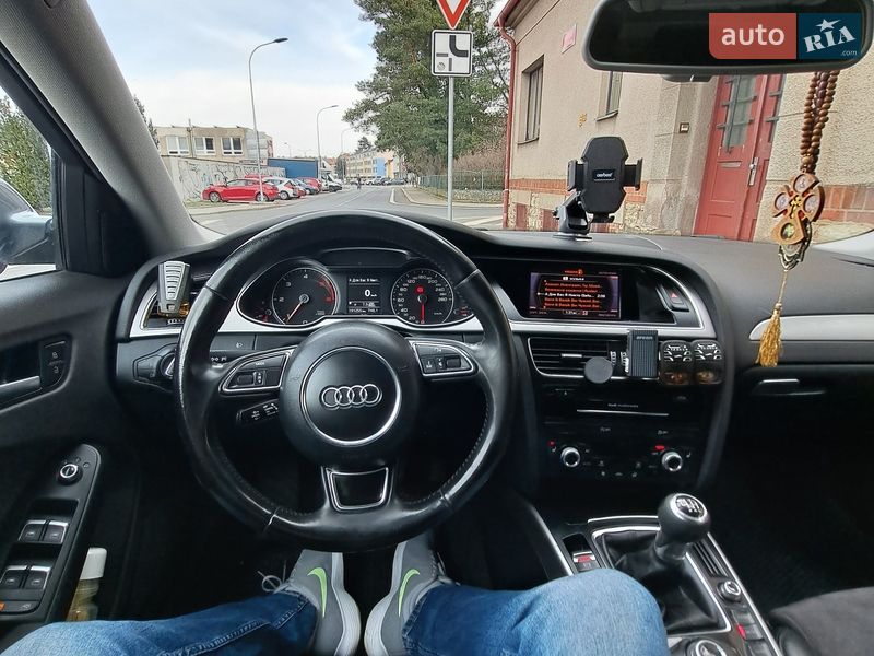 Універсал Audi A4 2012 в Ужгороді