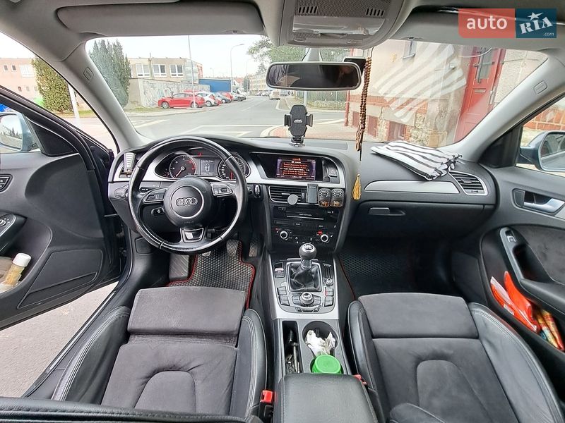 Універсал Audi A4 2012 в Ужгороді