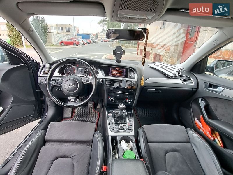 Універсал Audi A4 2012 в Ужгороді