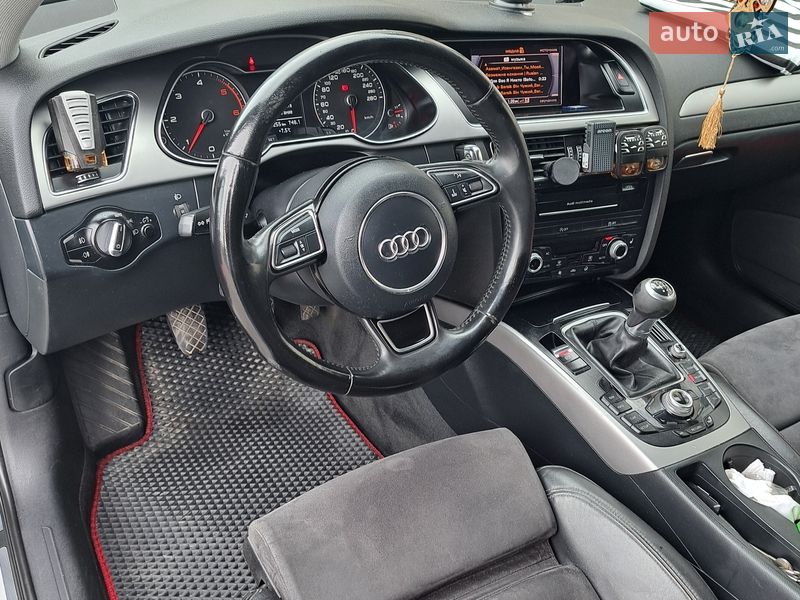 Універсал Audi A4 2012 в Ужгороді