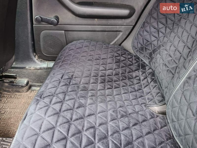 Универсал Audi A4 2006 в Хотине фото 6 Универсал Audi A4 2006 в Хотине