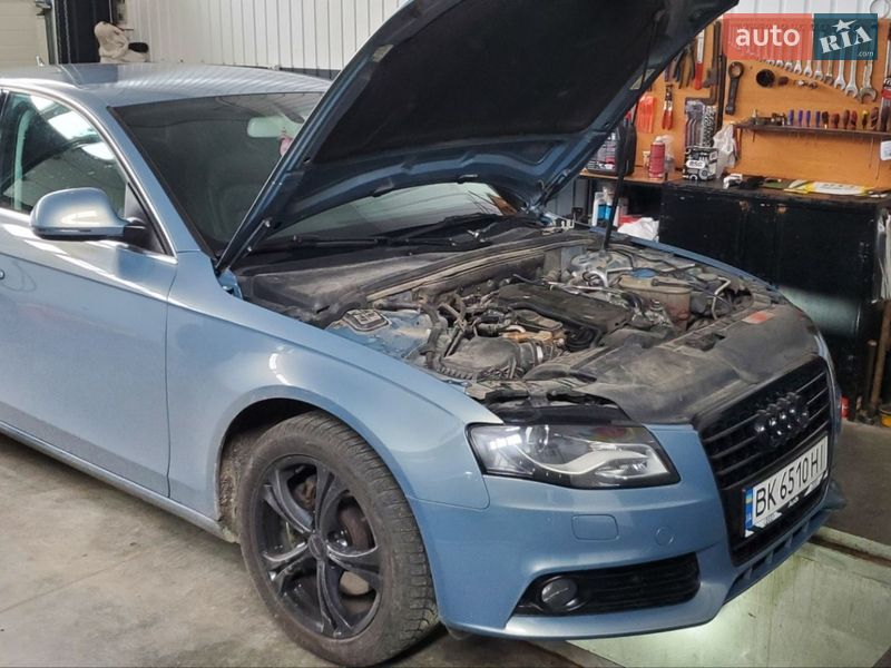 Седан Audi A4 2008 в Сарнах