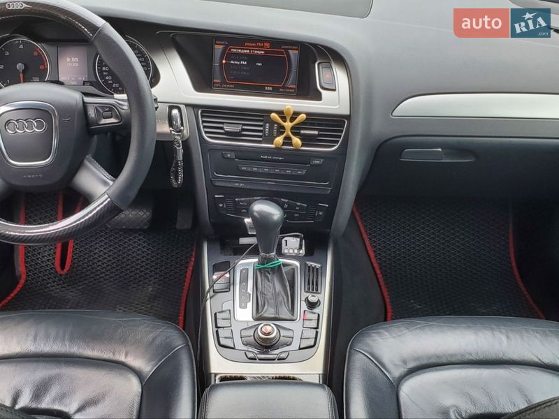 Седан Audi A4 2008 в Сарнах