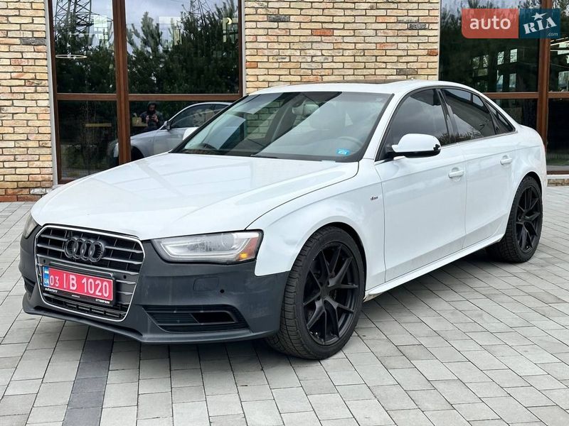 Седан Audi A4 2013 в Луцьку