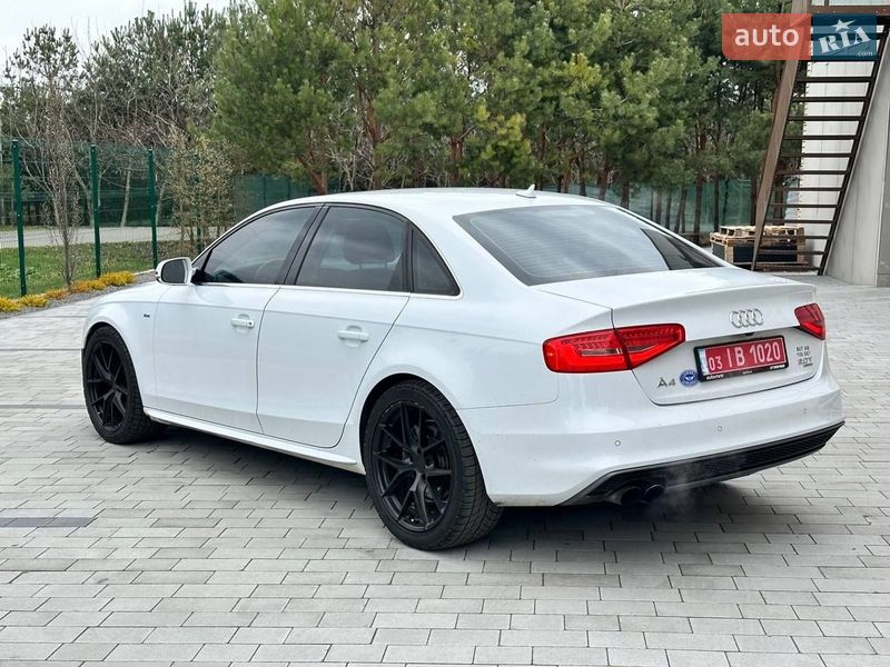 Седан Audi A4 2013 в Луцьку