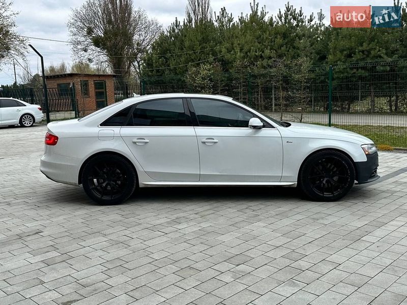 Седан Audi A4 2013 в Луцьку