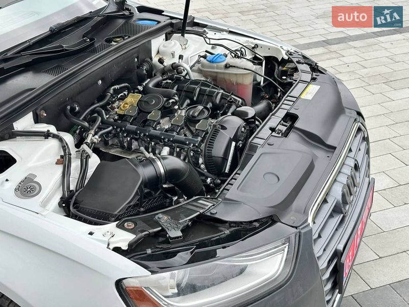 Седан Audi A4 2013 в Луцьку