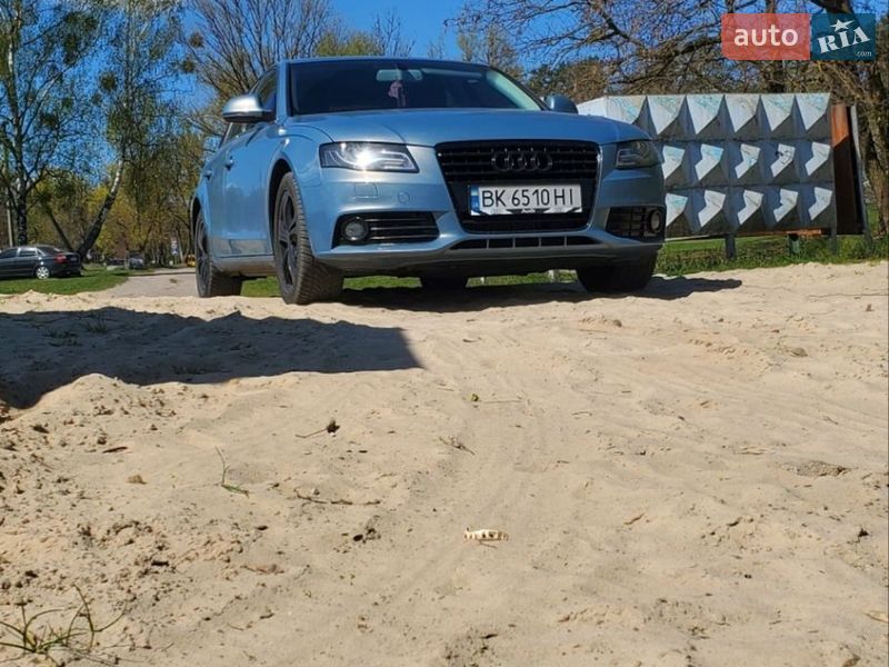 Седан Audi A4 2008 в Сарнах