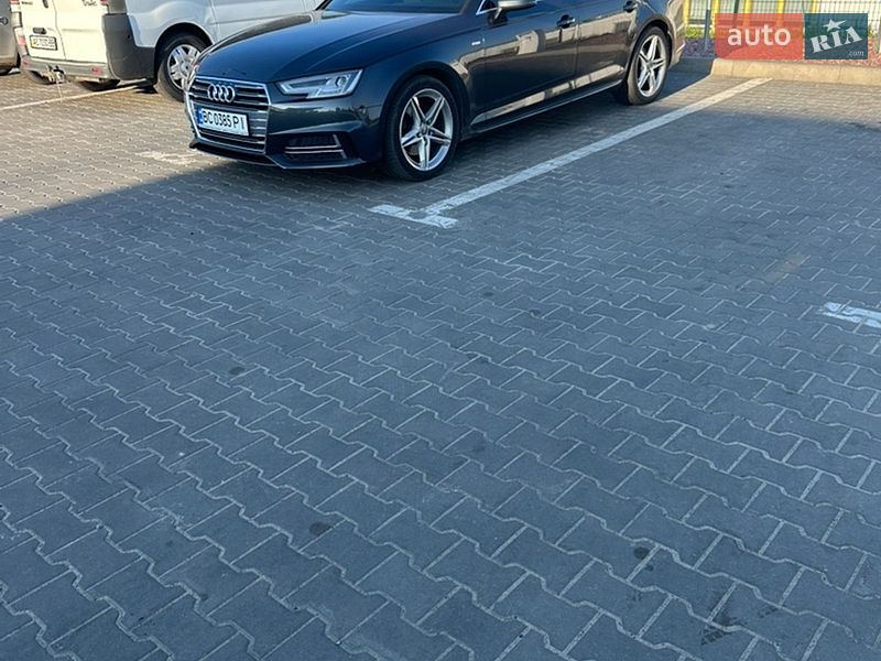 Седан Audi A4 2018 в Львове