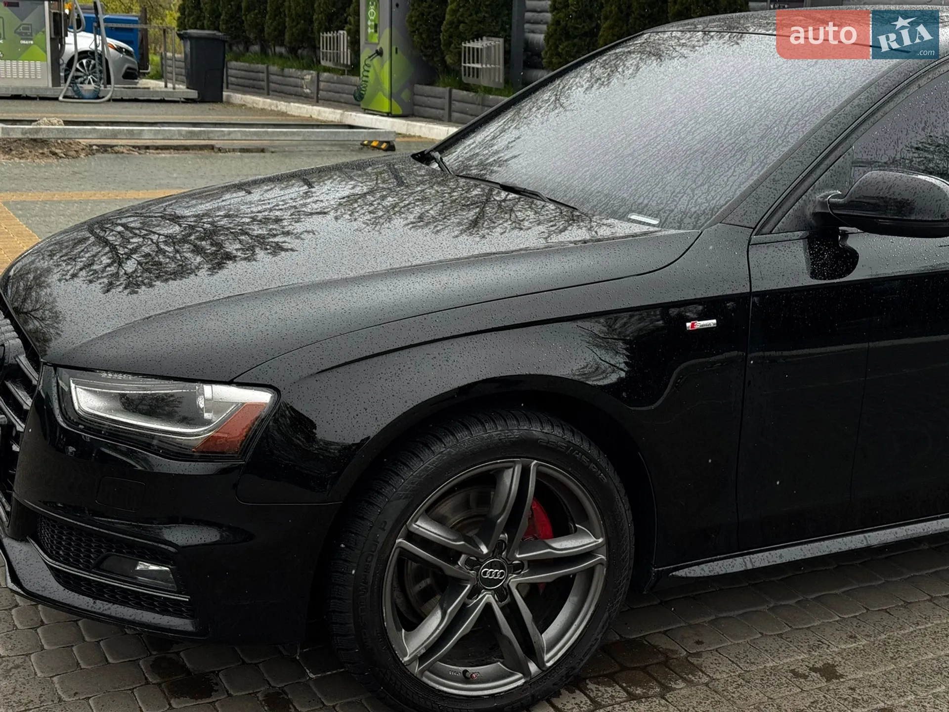 Audi A4 2015 VIN WAUBFAFL3GN006383 фото оголошення 5 з 22