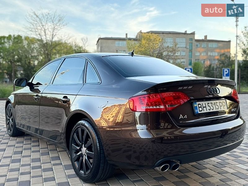 Седан Audi A4 2011 в Ізмаїлі