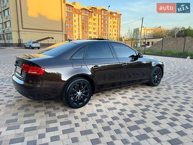 Седан Audi A4 2011 в Ізмаїлі