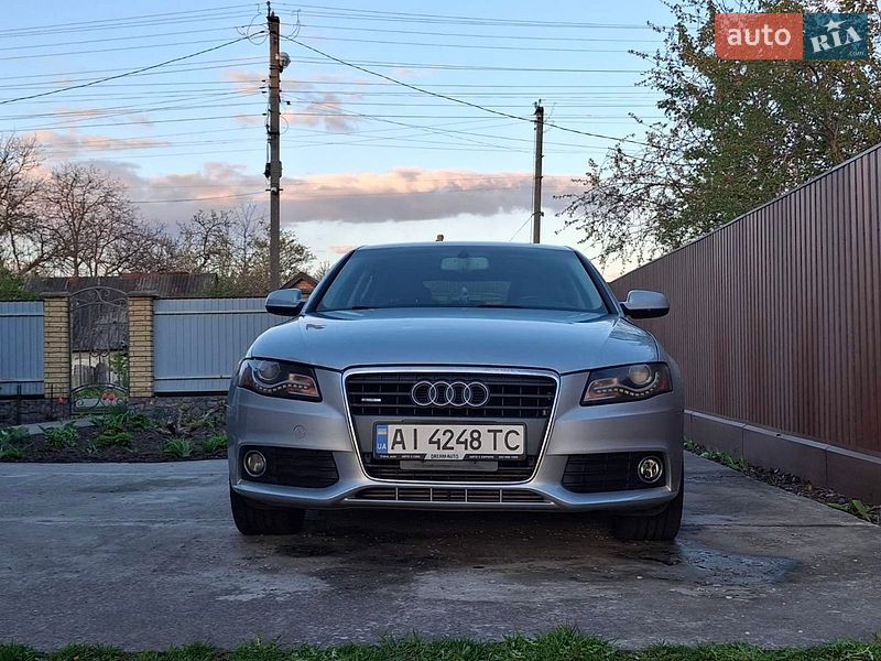 Седан Audi A4 2012 в Кагарлыке