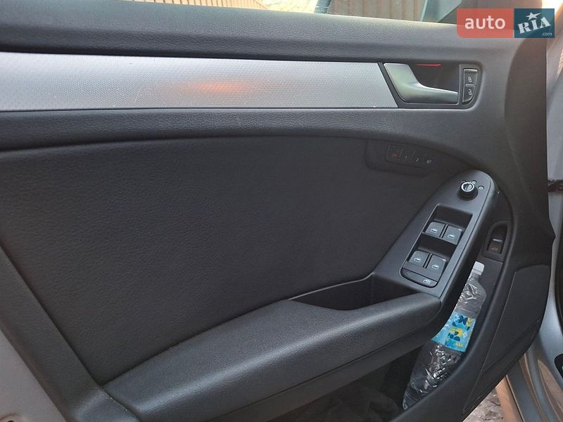 Седан Audi A4 2012 в Кагарлыке