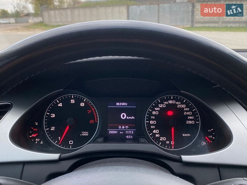 Універсал Audi A4 2009 в Житомирі
