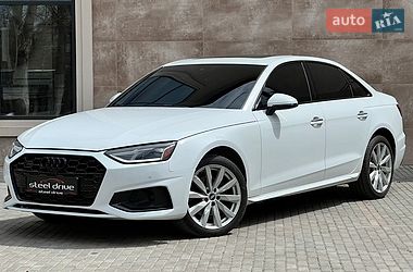 Audi A4  2021