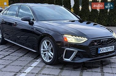 Audi A4  2022