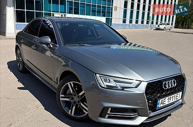 Audi A4  2016