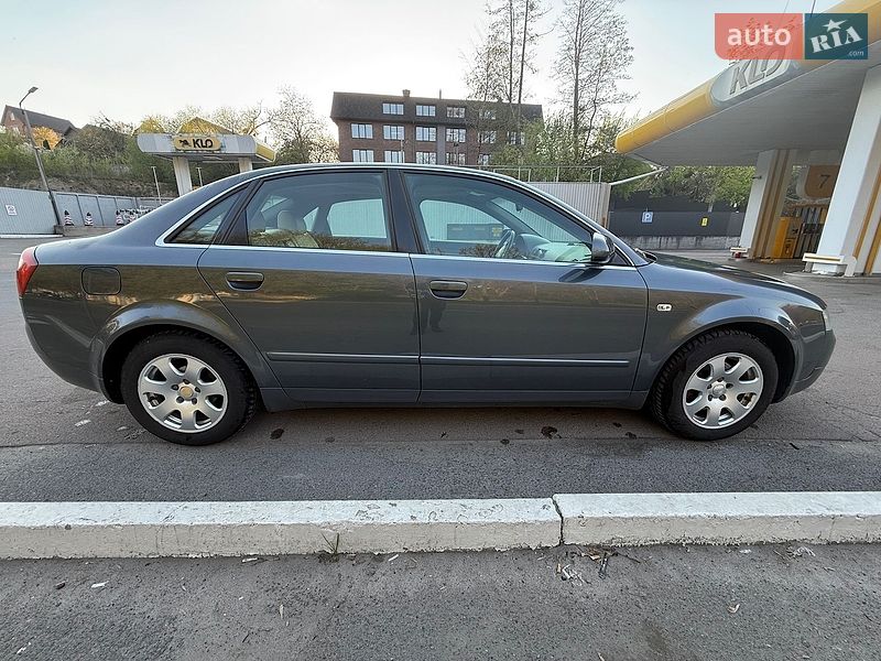 Седан Audi A4 2001 в Києві