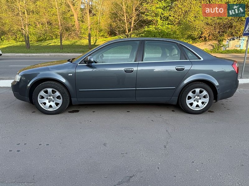 Седан Audi A4 2001 в Києві