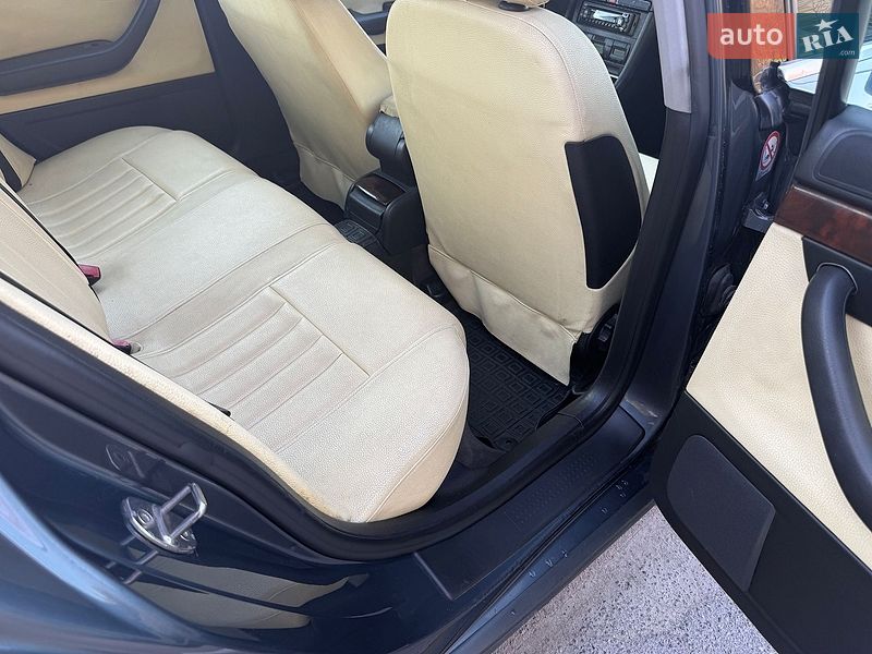 Седан Audi A4 2001 в Києві
