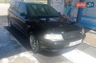 Audi A4  1998