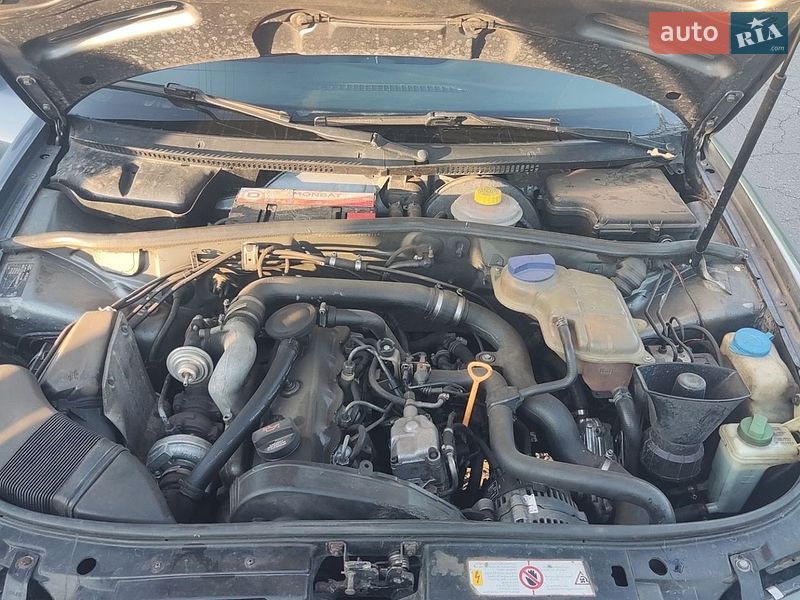 Седан Audi A4 1997 в Новій Басані