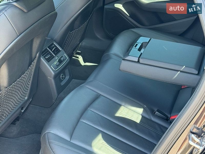 Седан Audi A4 2017 в Києві
