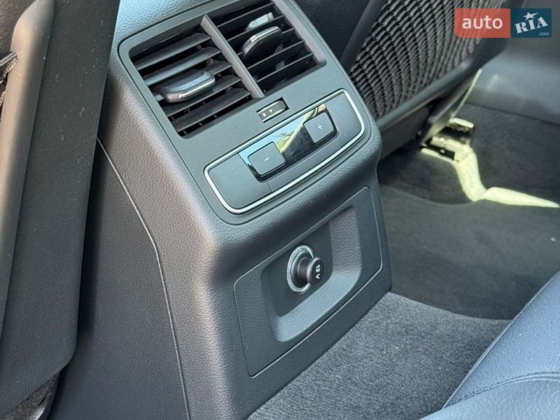 Седан Audi A4 2017 в Києві