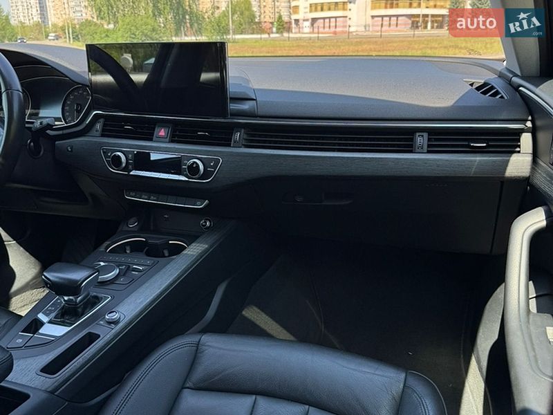 Седан Audi A4 2017 в Києві