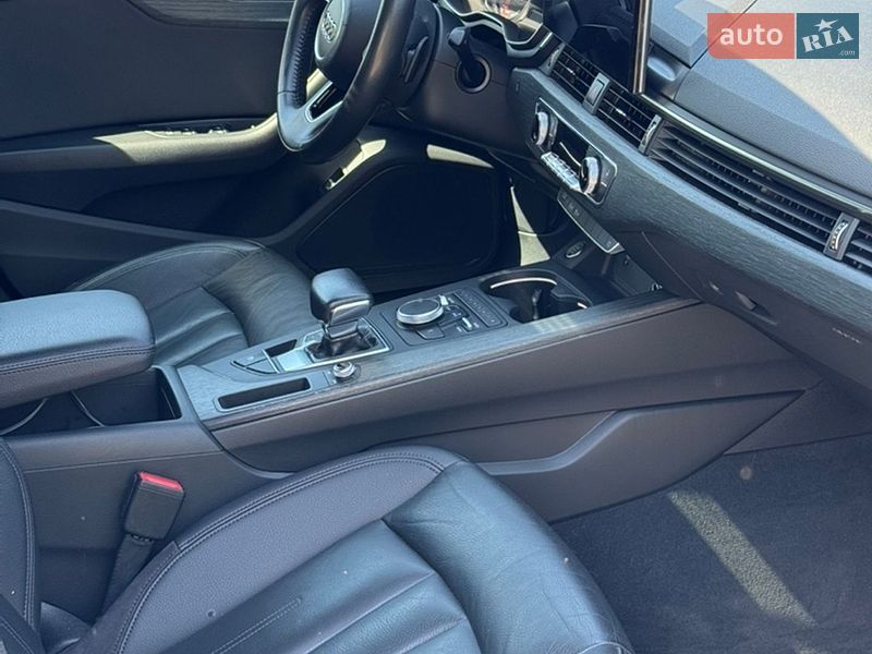 Седан Audi A4 2017 в Києві