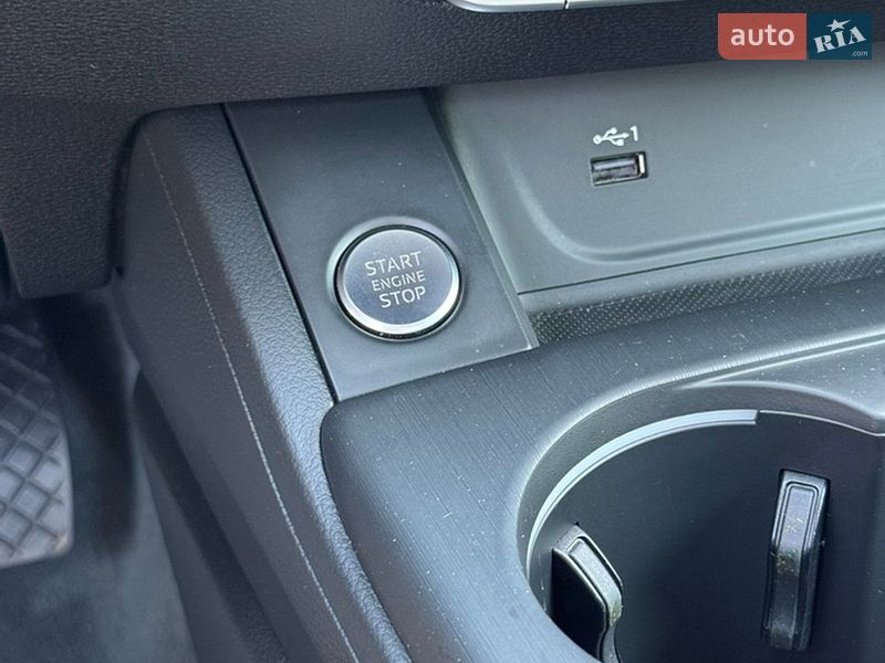 Седан Audi A4 2017 в Києві