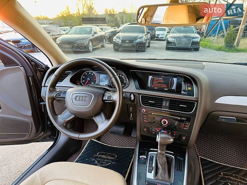 Седан Audi A4 2012 в Харькове