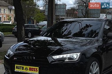 Audi A4  2017