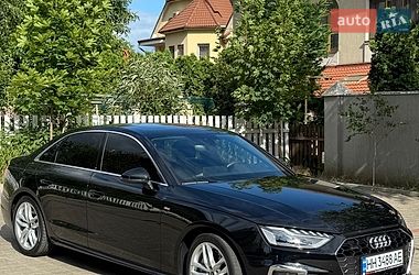 Audi A4  2023