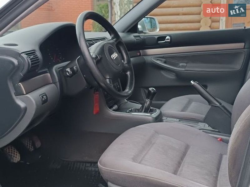 Универсал Audi A4 2001 в Карнауховке