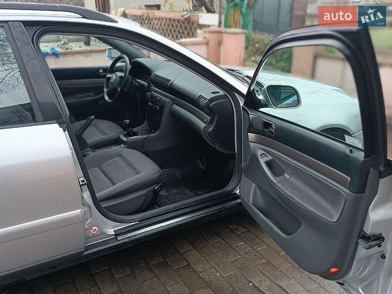 Универсал Audi A4 2001 в Карнауховке