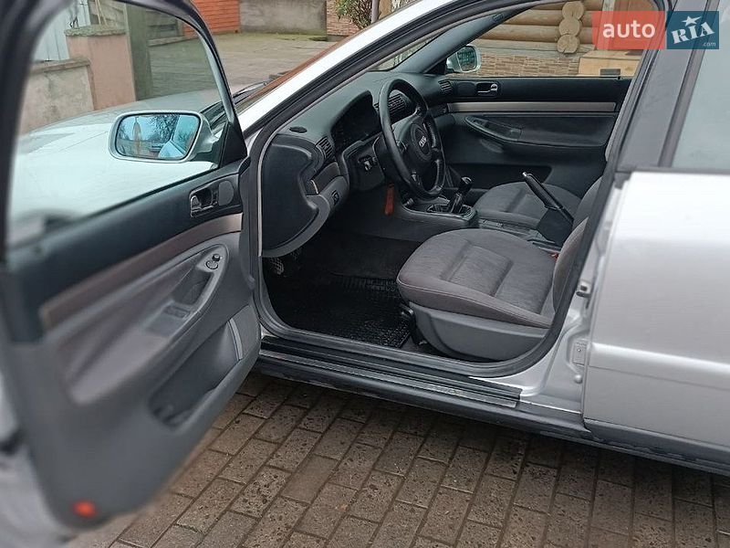 Универсал Audi A4 2001 в Карнауховке