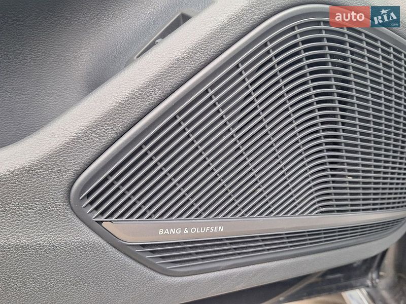 Седан Audi A4 2017 в Киеве