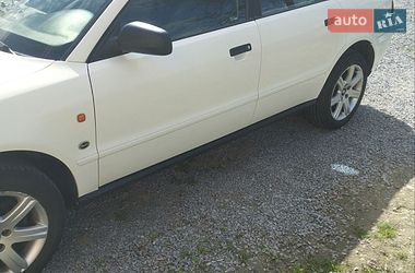 Седан Audi A4 1996 в Ровно