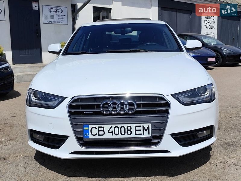 Седан Audi A4 2012 в Чернигове