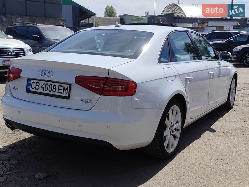 Седан Audi A4 2012 в Чернигове