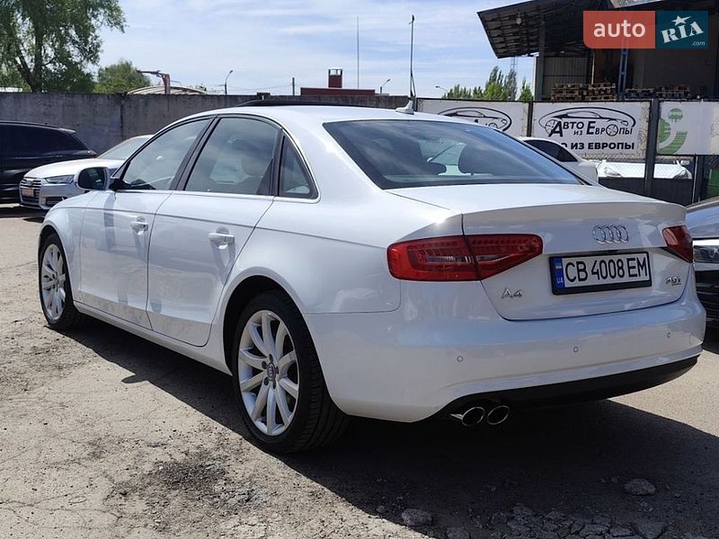 Седан Audi A4 2012 в Чернигове