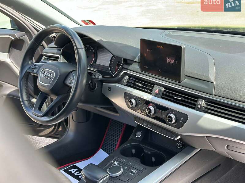 Универсал Audi A4 2018 в Киеве