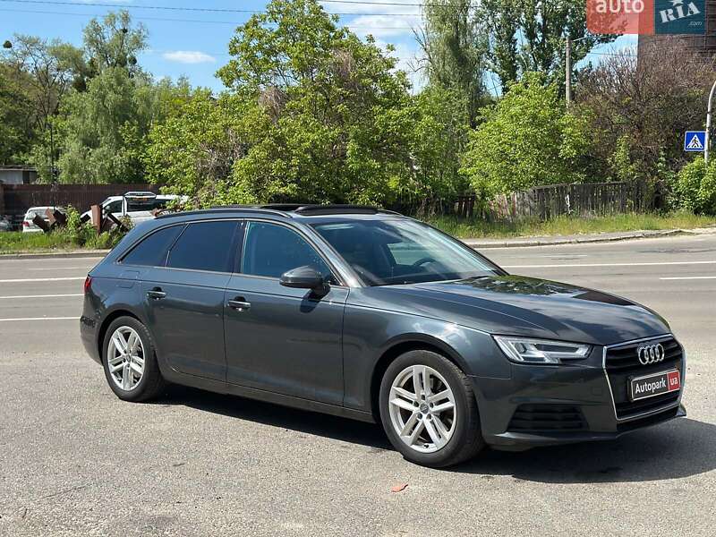 Универсал Audi A4 2018 в Киеве