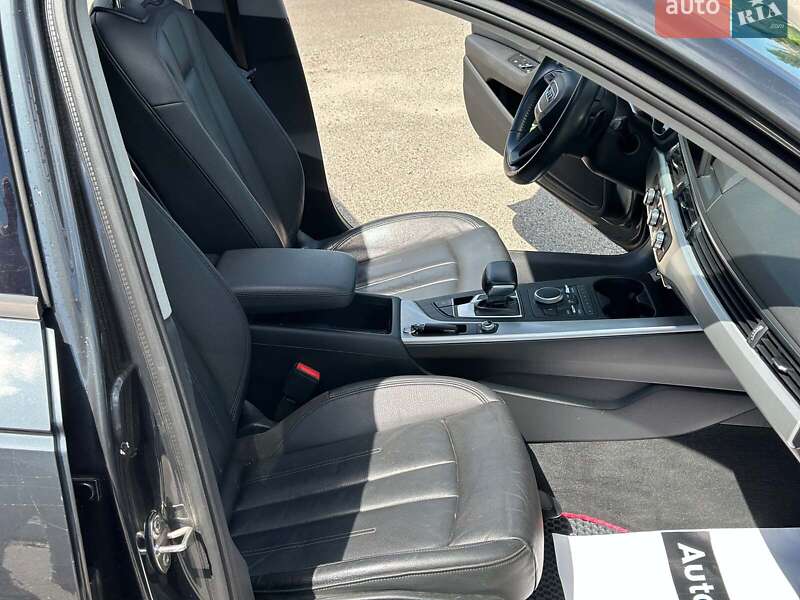 Универсал Audi A4 2018 в Киеве