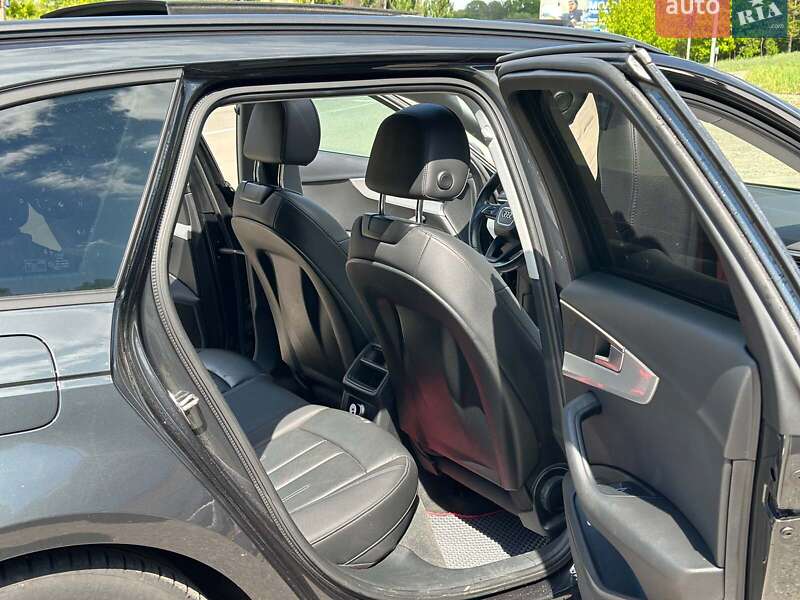 Универсал Audi A4 2018 в Киеве